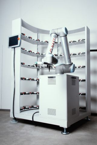 NAST Automation Anlage Beschickung UR10 NAST Automation Anlage Beschickung UR10