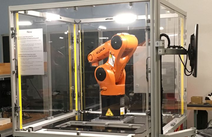 NAST Automation Roboterzelle Kuka Roboter