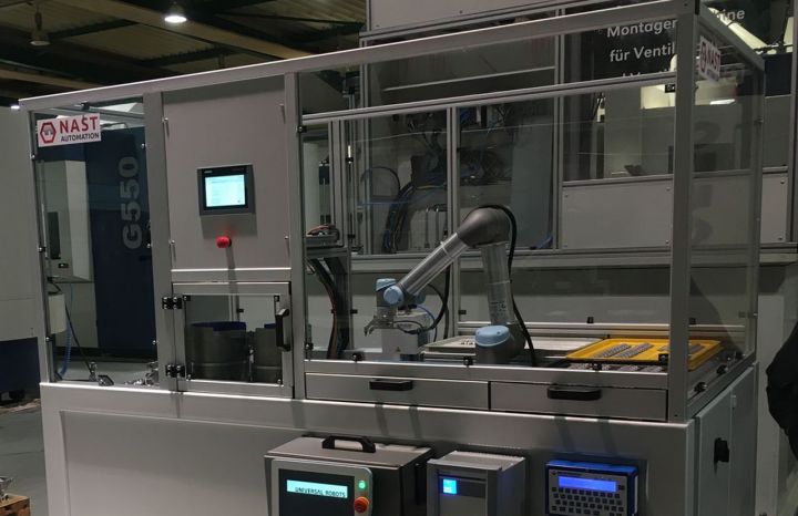 Automation Montageanlage Universal Robots